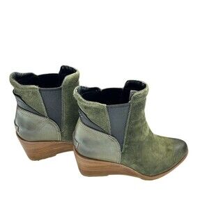 Sorel After Hours Chelsea Wedge Ankle Boots Womens 10.5 Nori Green Pull On NIB